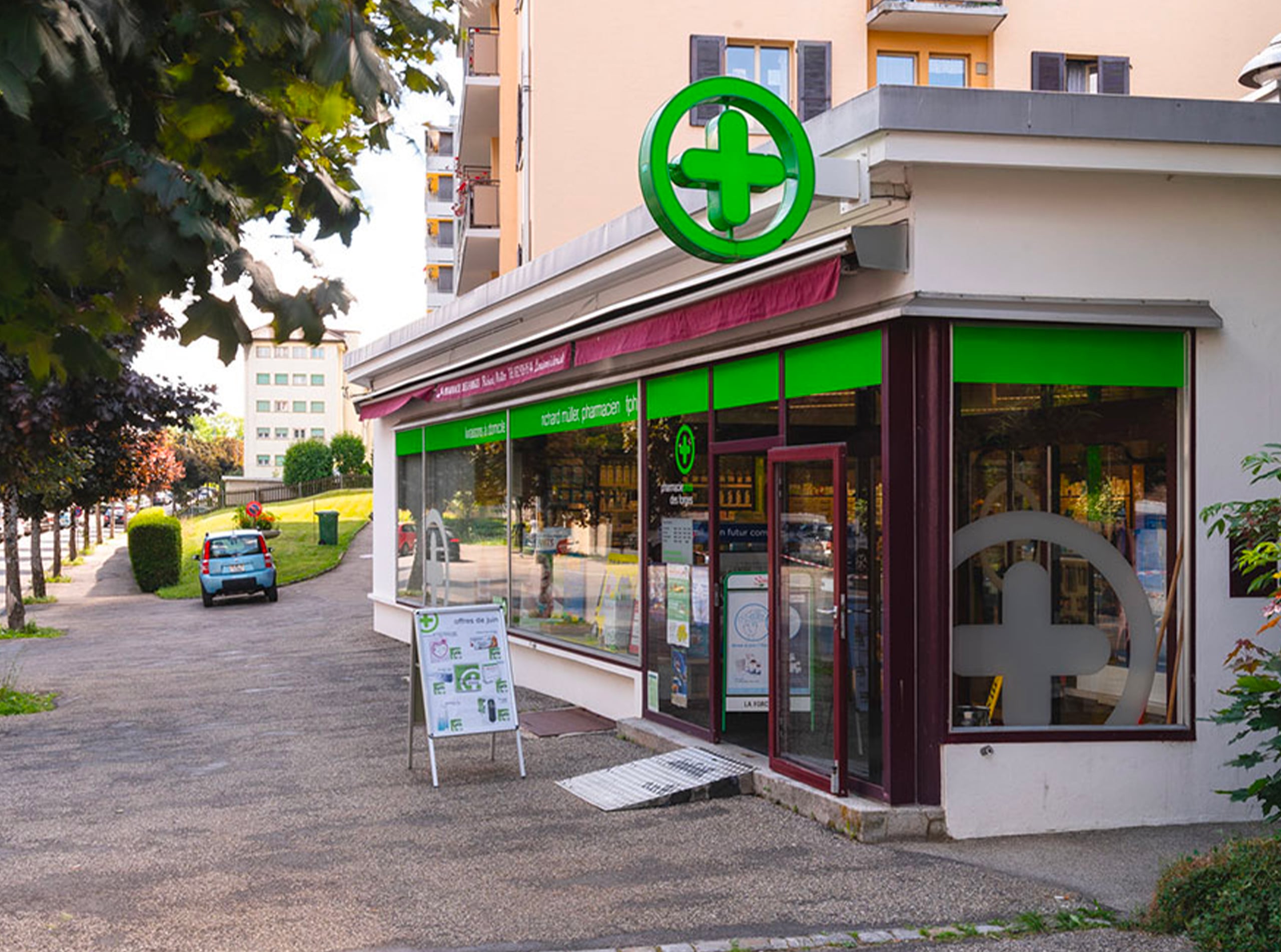 neuchatel pharmacie plus
